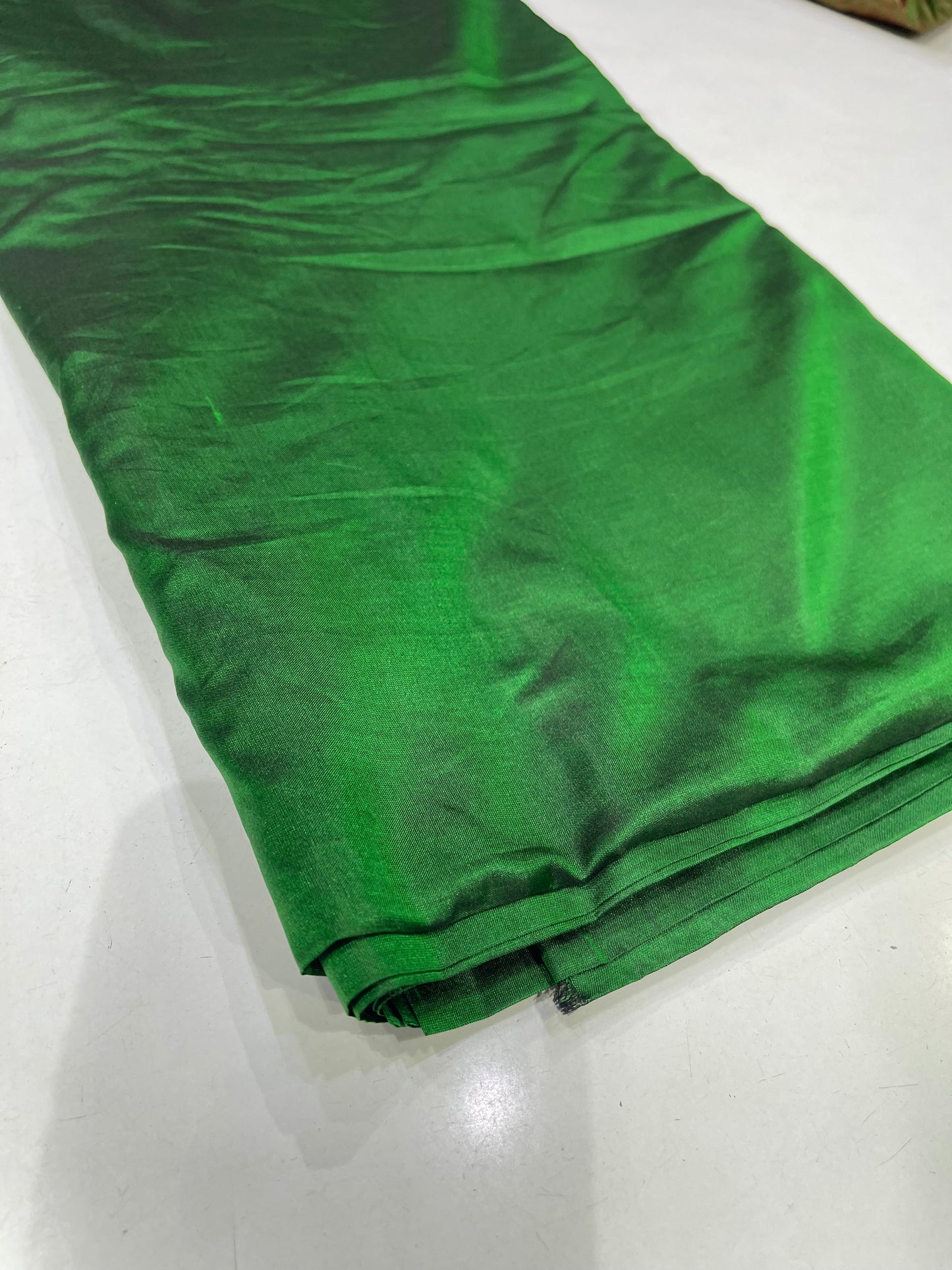 Pure Silk Yarn Dyed Fabric – Rich Emerald Green Solid Silk