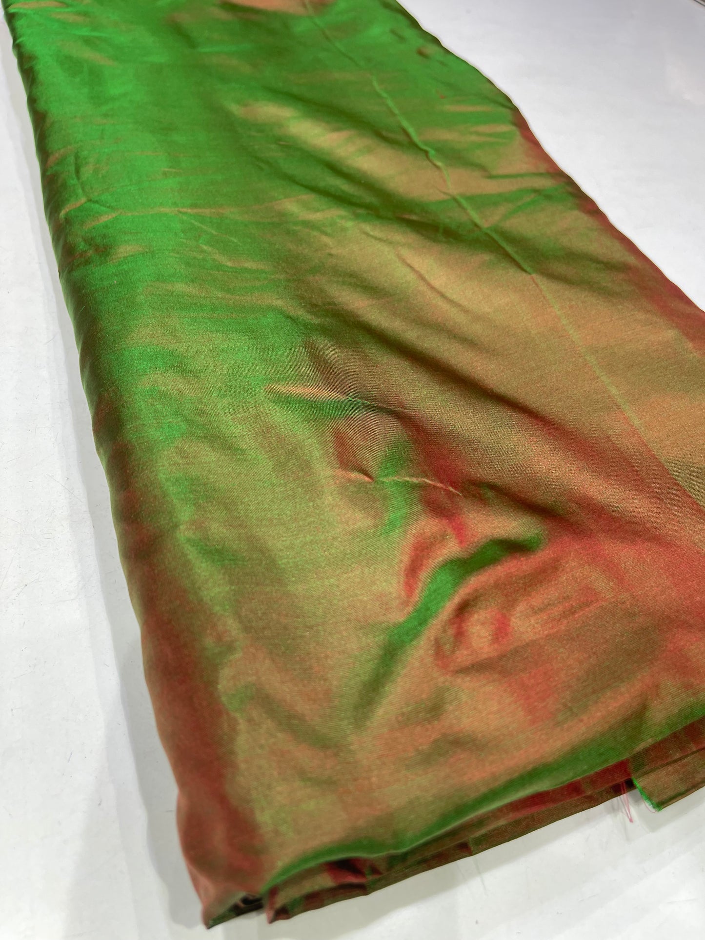 Pure Silk Yarn Dyed Fabric – Dual-Tone Green & Rust Silk